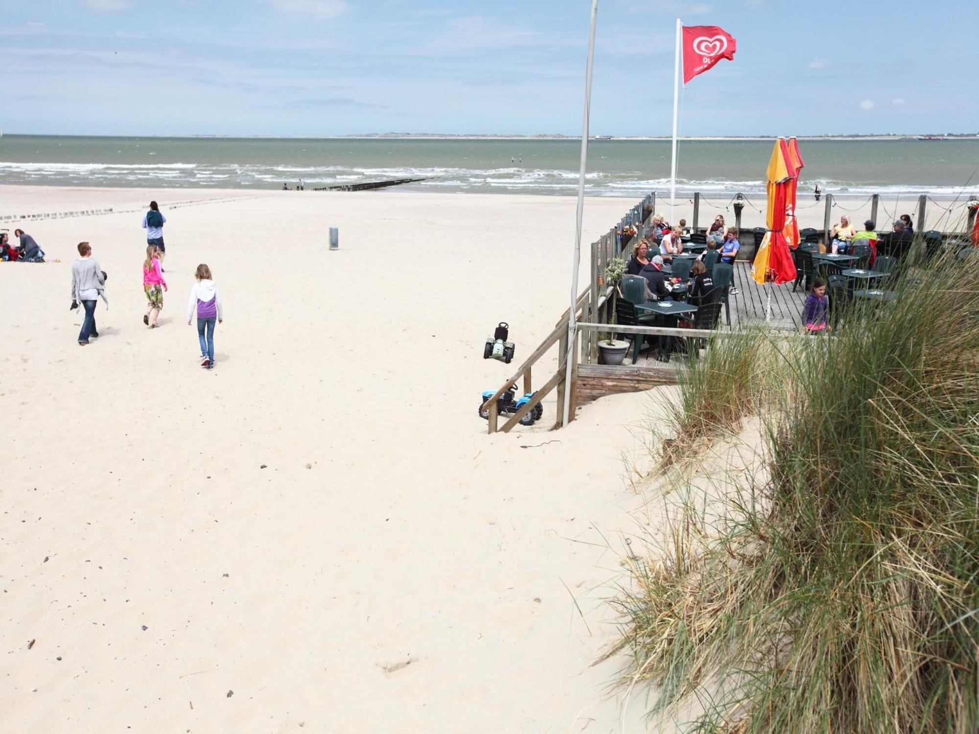 Vakantiehuis Restyled With Dishwasher, At Just 500 M *